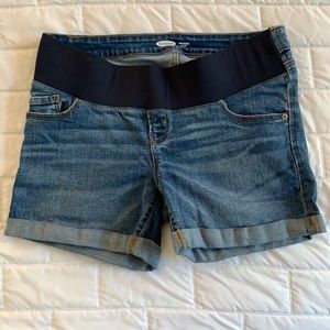Old Navy boyfriend denim shorts size 10 maternity